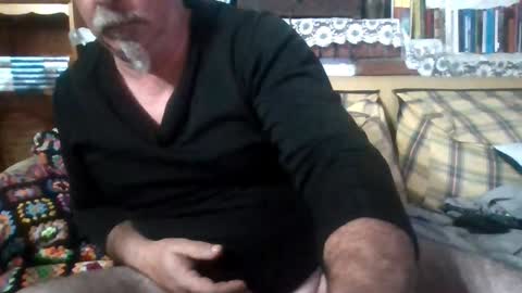 Snapshot of vuda77 chatting on December 27, 6:42 pm oscar online show from December 27, 6:42 pm