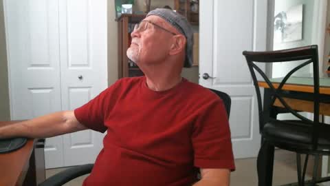 Vueuorme online show from December 8, 4:39 pm