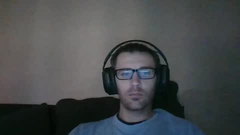 FrozenTundra online show from October 19, 10:02 pm