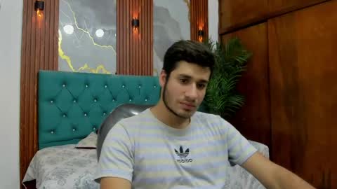 WALTER NOILS online show from April 15, 12:10 am