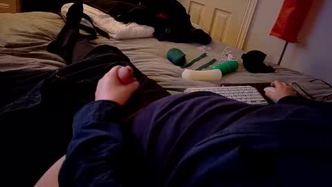 I love the ol in-n-out  online show from March 27, 2:05 am