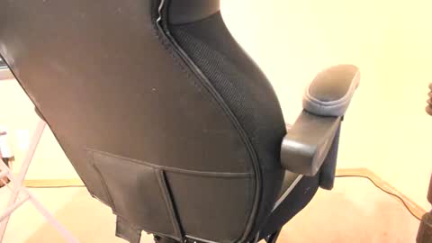 Suck daddys cock online show from January 15, 5:33 am