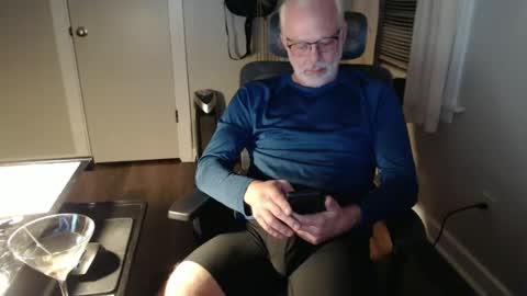 wasted_daze_ online show from December 4, 11:24 pm