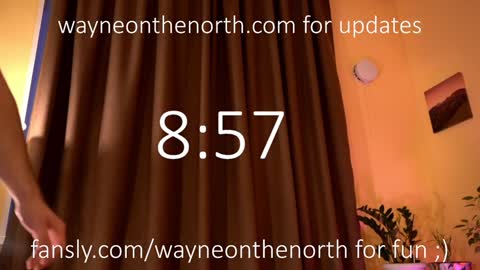 Snapshot of waynenorth chatting on December 7, 4:31 am waynenorth online show from December 7, 4:31 am
