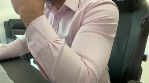 Weapon X online show from October 15, 3:36 am