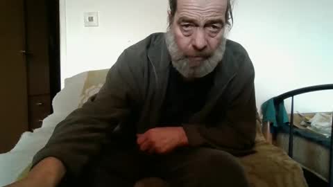 Snapshot of weibergerd333 chatting on February 9, 1:14 pm Gerd online show from February 9, 1:14 pm
