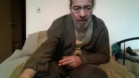 Snapshot of weibergerd333 chatting on December 22, 12:38 pm Gerd online show from December 22, 12:38 pm