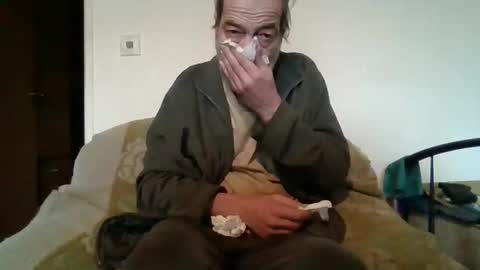 Snapshot of weibergerd333 chatting on December 25, 12:47 pm Gerd online show from December 25, 12:47 pm