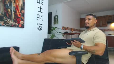 Wesley Rogger online show from June 3, 9:53 pm