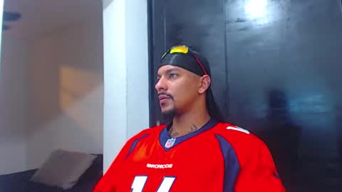 Wesley Rogger online show from October 24, 9:49 pm