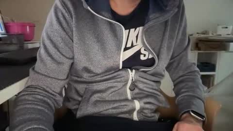 wet_adidasboy online show from December 15, 8:55 am