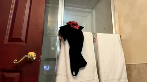 whatever_i_have_to_do online show from March 13, 3:08 pm