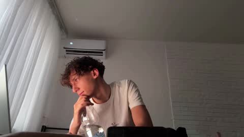 Jasper online show from November 23, 1:33 pm