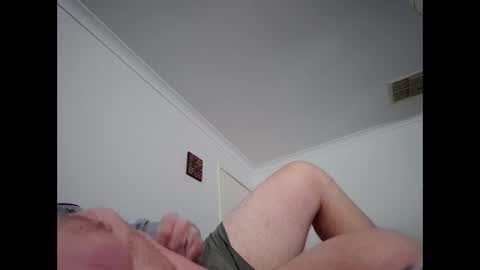 Snapshot of whiteboi9284 chatting on September 17, 5:52 am whiteboi9284 online show from September 17, 5:52 am