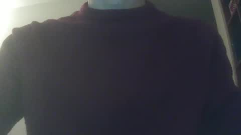 Snapshot of whiteduke81 chatting on December 7, 7:43 pm Whiteduke online show from December 7, 7:43 pm