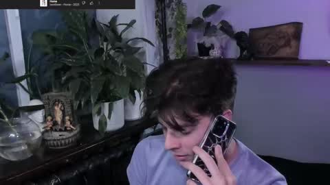 Snapshot of whiteegrimm chatting on October 3, 8:03 pm Gus online show from October 3, 8:03 pm