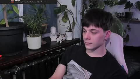 Snapshot of whiteegrimm chatting on February 22, 7:10 pm Gus online show from February 22, 7:10 pm