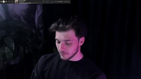 Gus online show from April 11, 9:18 pm