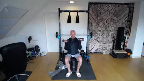 whiterabbit_86 online show from December 4, 11:50 am