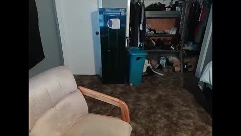 whydoidothis77 online show from March 1, 2:22 am