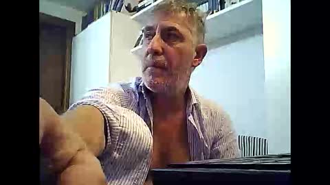 Snapshot of willfire71 chatting on December 5, 4:45 pm Willfire71 online show from December 5, 4:45 pm