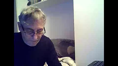 Snapshot of willfire71 chatting on January 20, 5:37 pm Willfire71 online show from January 20, 5:37 pm