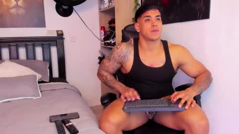 Snapshot of william_dracko9 chatting on October 11, 4:27 am Dracko online show from October 11, 4:27 am