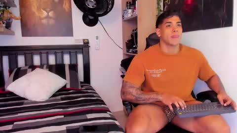 Snapshot of william_dracko9 chatting on September 9, 7:35 pm Dracko online show from September 9, 7:35 pm