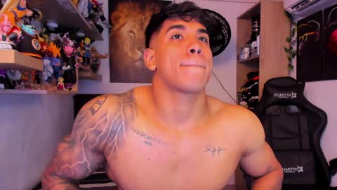 Snapshot of william_dracko9 chatting on February 5, 8:46 pm Dracko online show from February 5, 8:46 pm