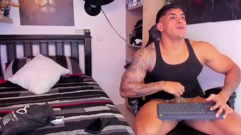 Snapshot of william_dracko9 chatting on September 14, 3:52 am Dracko online show from September 14, 3:52 am