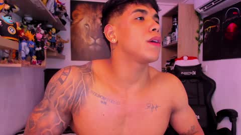 Snapshot of william_dracko9 chatting on December 18, 9:47 am Dracko online show from December 18, 9:47 am