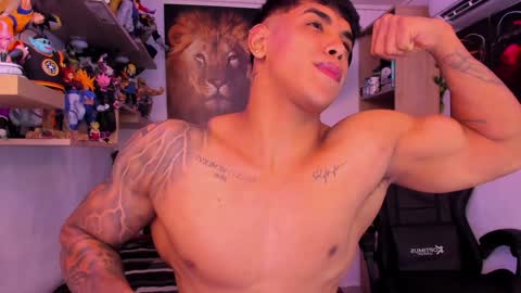 Snapshot of william_dracko9 chatting on December 20, 4:42 am Dracko online show from December 20, 4:42 am