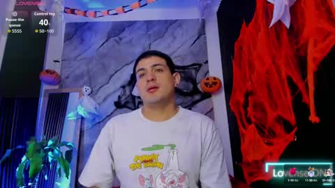 william_steel_ online show from October 8, 11:47 am