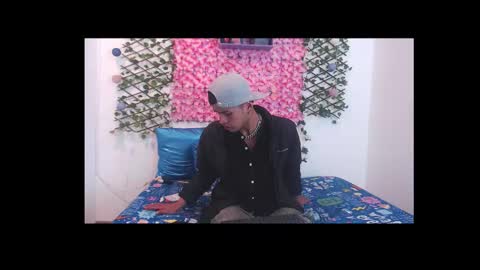 Snapshot of willians__ chatting on September 19, 11:43 am willians__ online show from September 19, 11:43 am