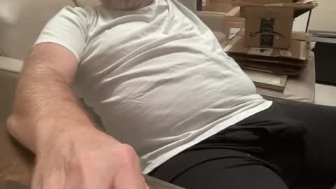 willieb777 online show from November 24, 7:48 pm