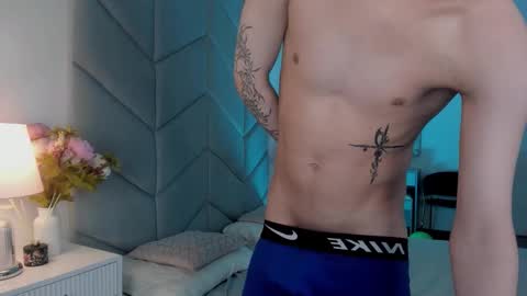 Willie online show from October 22, 5:44 am