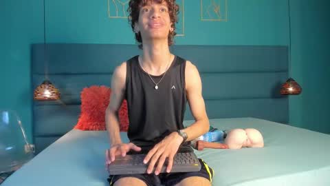 willturneer online show from March 16, 4:08 am