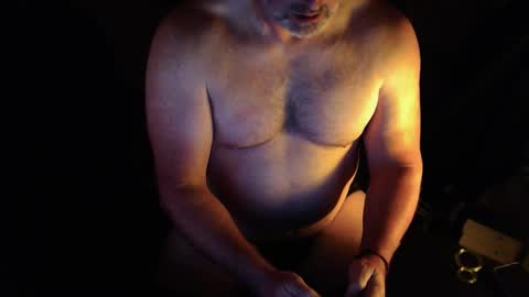 Snapshot of willwill2222 chatting on October 22, 2:26 am John online show from October 22, 2:26 am