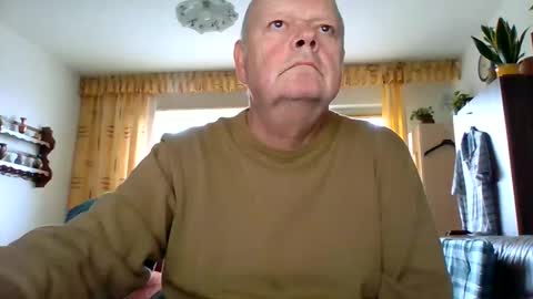 wixxxler online show from October 4, 9:47 am