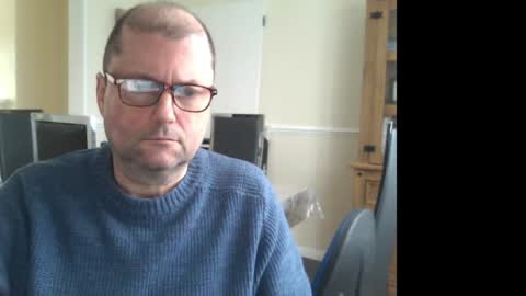 Snapshot of wobble444 chatting on January 21, 10:01 am wobble444 online show from January 21, 10:01 am