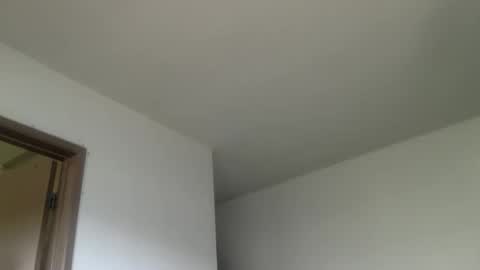 woof_wolf37 online show from March 27, 4:30 pm