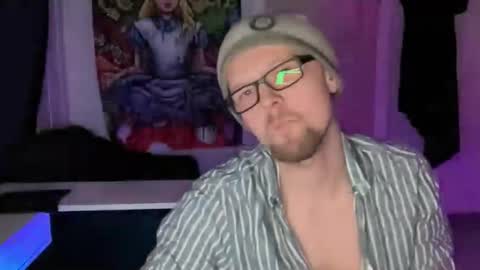 wulffi95 online show from February 15, 8:39 pm