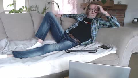 WyattEarp64 online show from March 11, 11:01 am