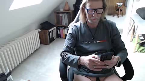 WyattEarp64 online show from January 22, 12:17 pm