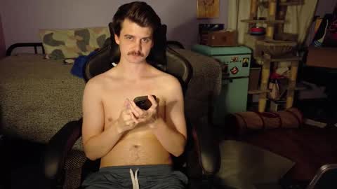 Wyatt online show from November 12, 7:03 am