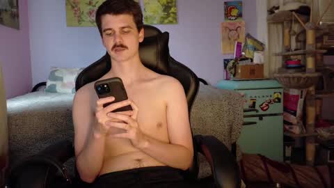 Wyatt online show from October 7, 8:24 pm