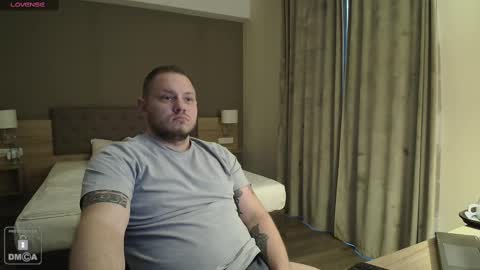 x19marco93x online show from February 13, 4:17 pm