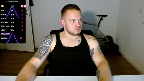 x19marco93x online show from November 10, 6:46 pm