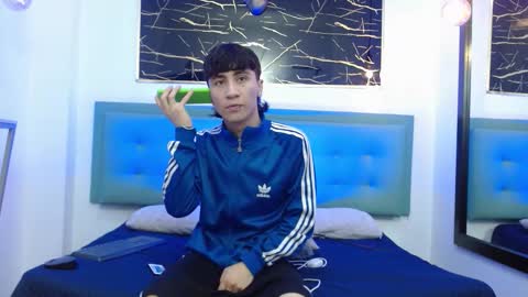 xandergrey8 online show from February 1, 7:34 pm