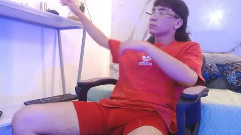 xandergrey8 online show from April 8, 7:44 pm